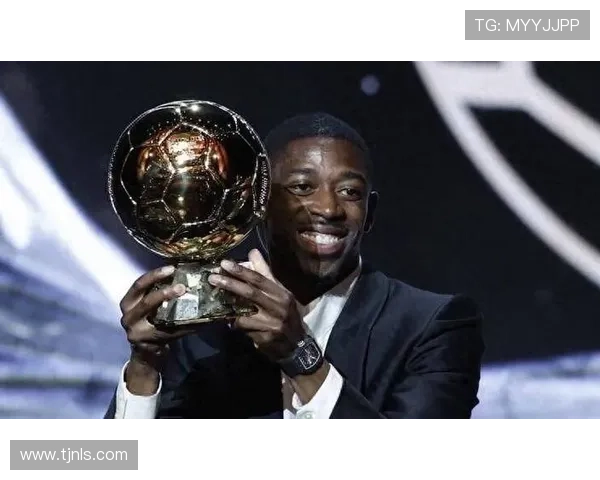 记者曝登贝莱内维斯进欧冠名单