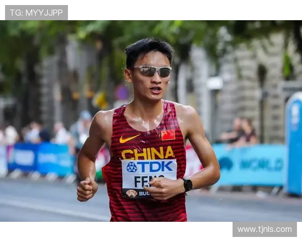 贵州体育局迎接马拉松纪录保持者丰配友